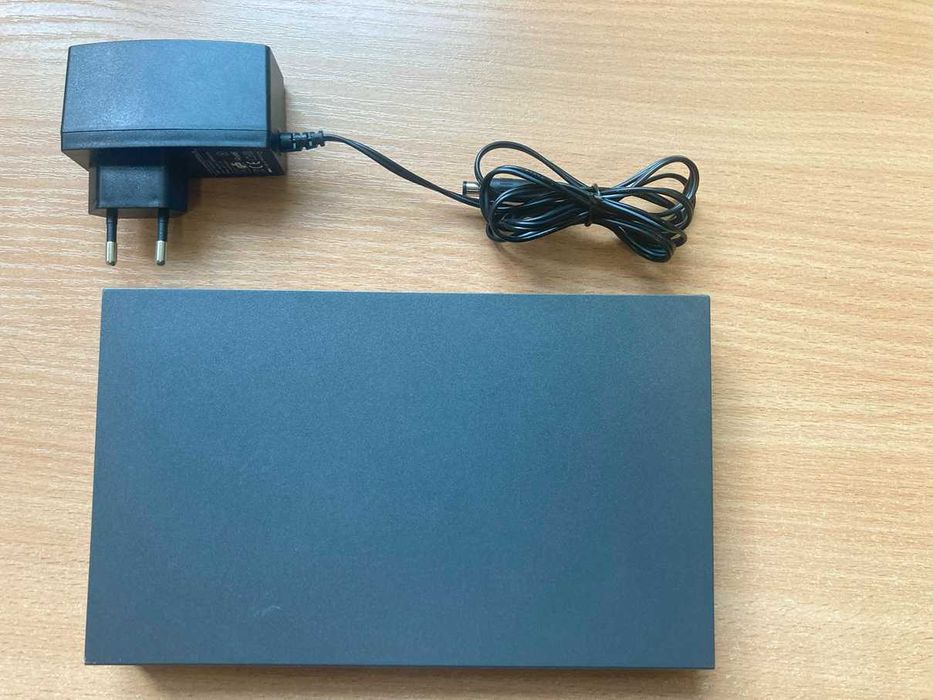 Switch TP-Link TL-SG2008