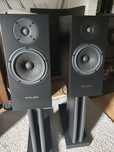 Kolumny Pylon Jasper 18 sprzedam