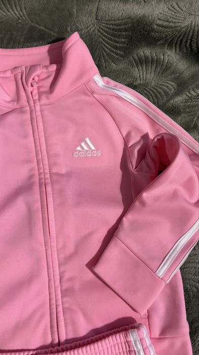 Dres dziecięcy Adidas