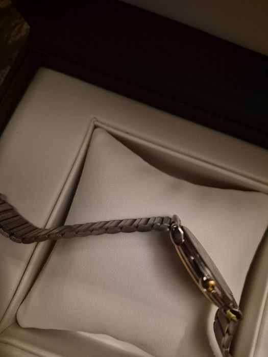 Женские часы CITIZEN WATCH CO.