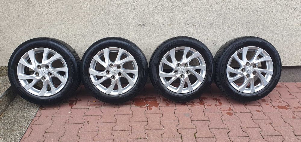 Toyota Auris II corolla verso koła felgi alufelgi z oponami 16 5x114,3