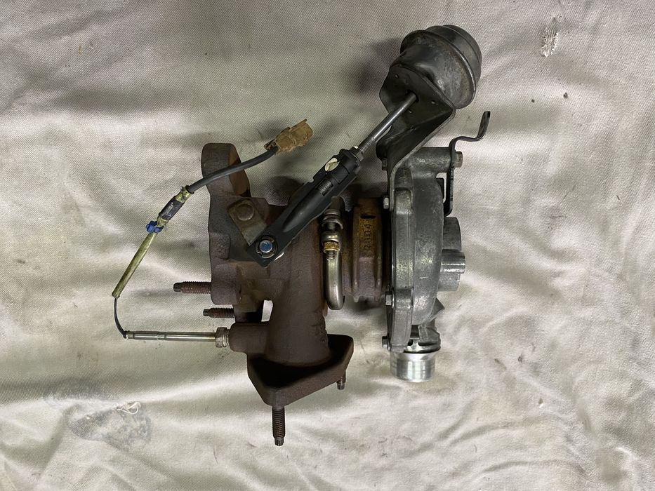 Турбина Рено Мастер битурбо 2.3 2.5 2.0 1.6dci трафик лагуна сценик