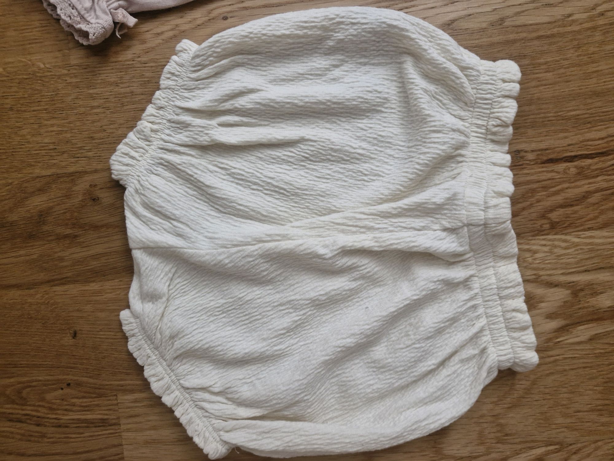 Newbie Kappahl rybaczki szorty spodenki 86