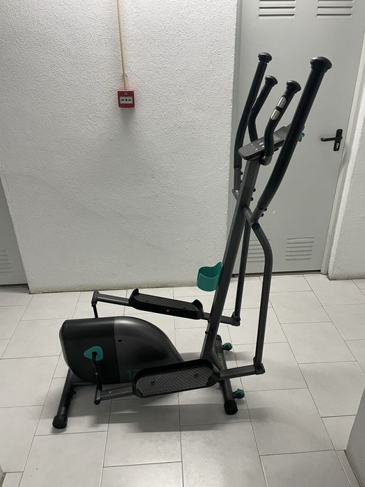 Elíptica Domyos praticamente nova
