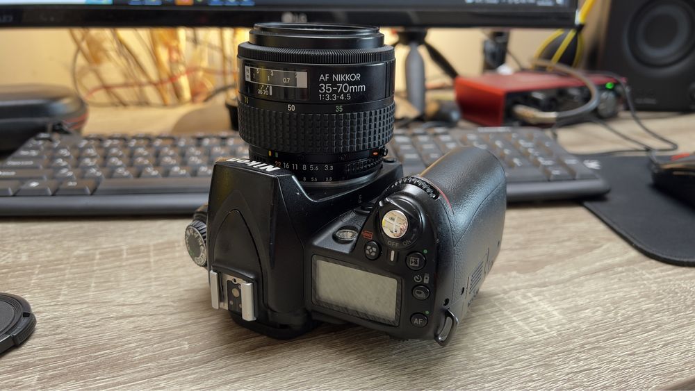 Nikon D90 + Nikkor AF 35-70 F3,3-4,5 Japan