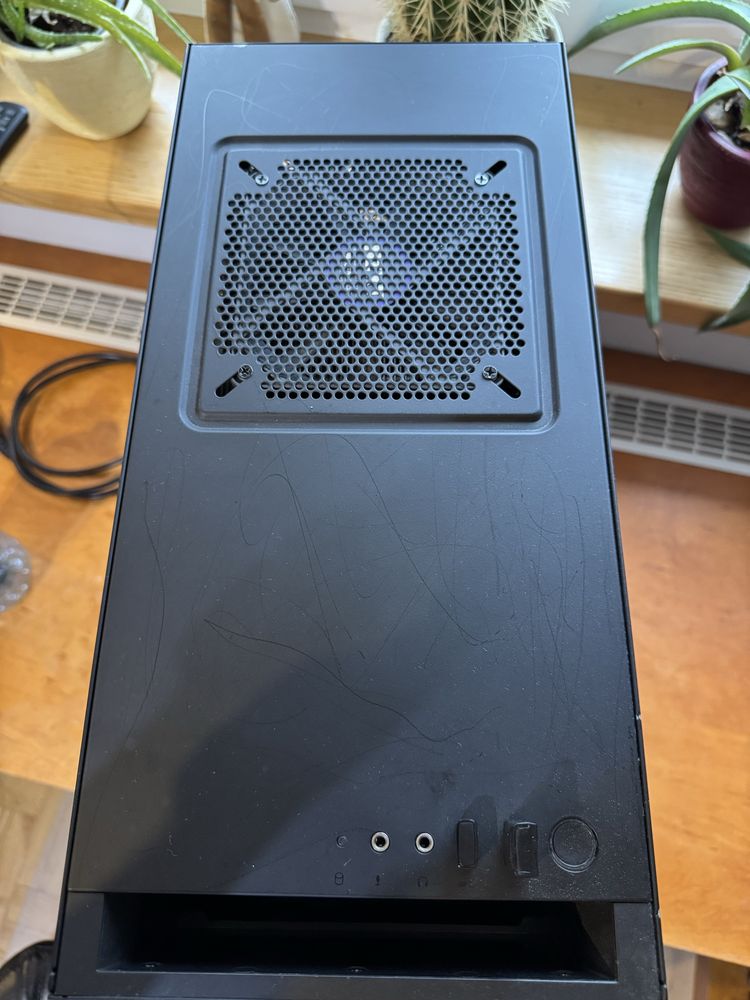Komputer stacjonarny gamingowy Gtx 1070TI I7-7700