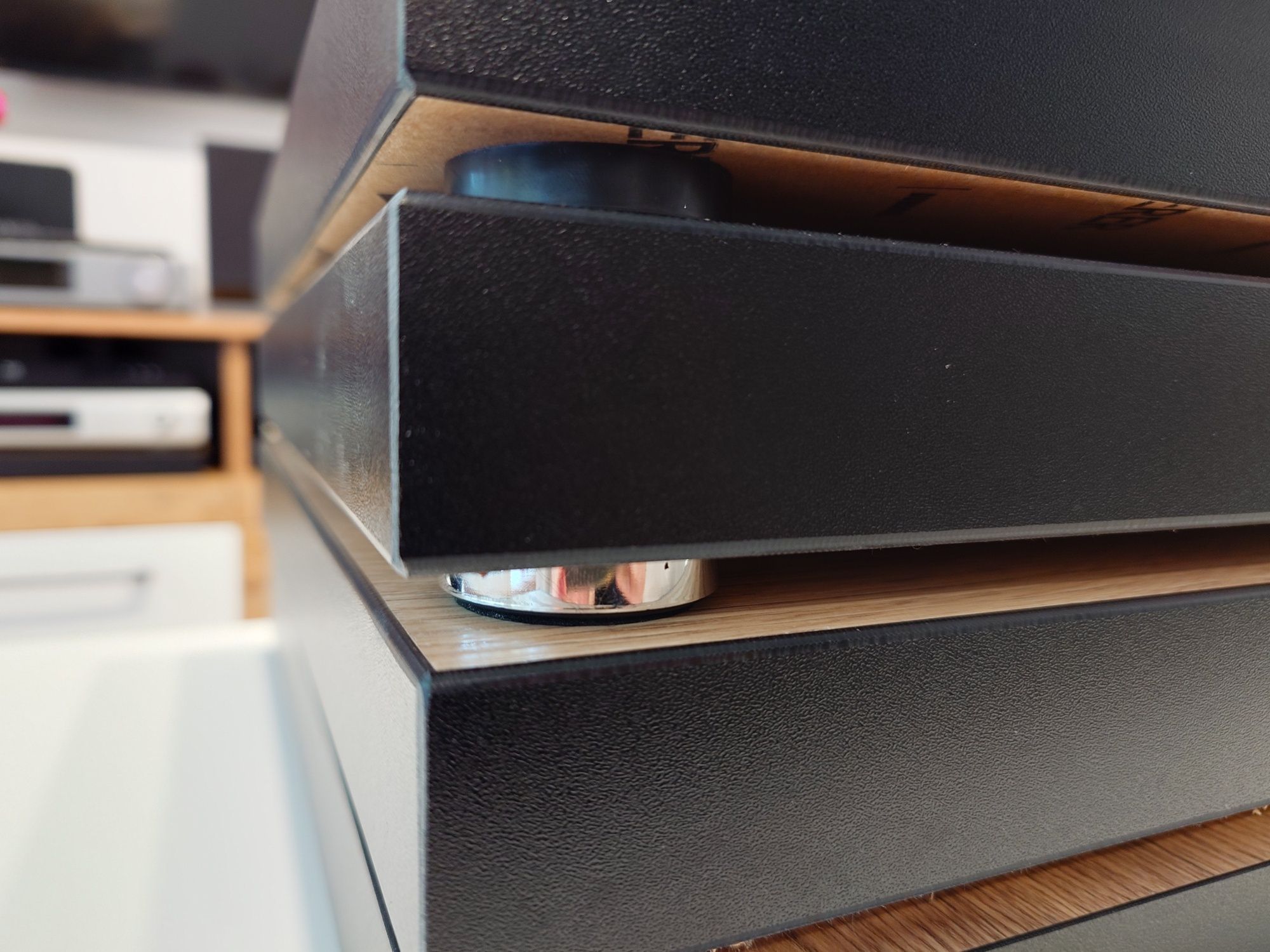 Podstawa pod audio antywibracyjna różne nóżki