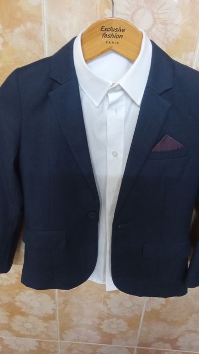 Костюм шкільний, 8-9 років RJR. JO зріст 128.HN ROCHA