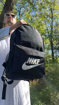 Рюкзак унісекс Nike!