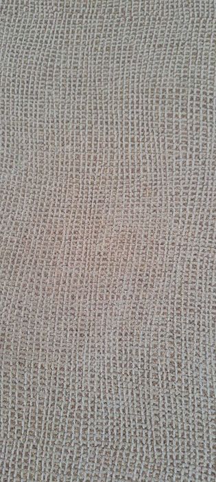 Sofá 4 lugares com chaise longue com capas removíveis.