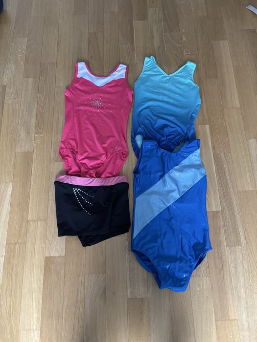 Zestaw stroi gimnastycznych  treningowych 9/12 lat