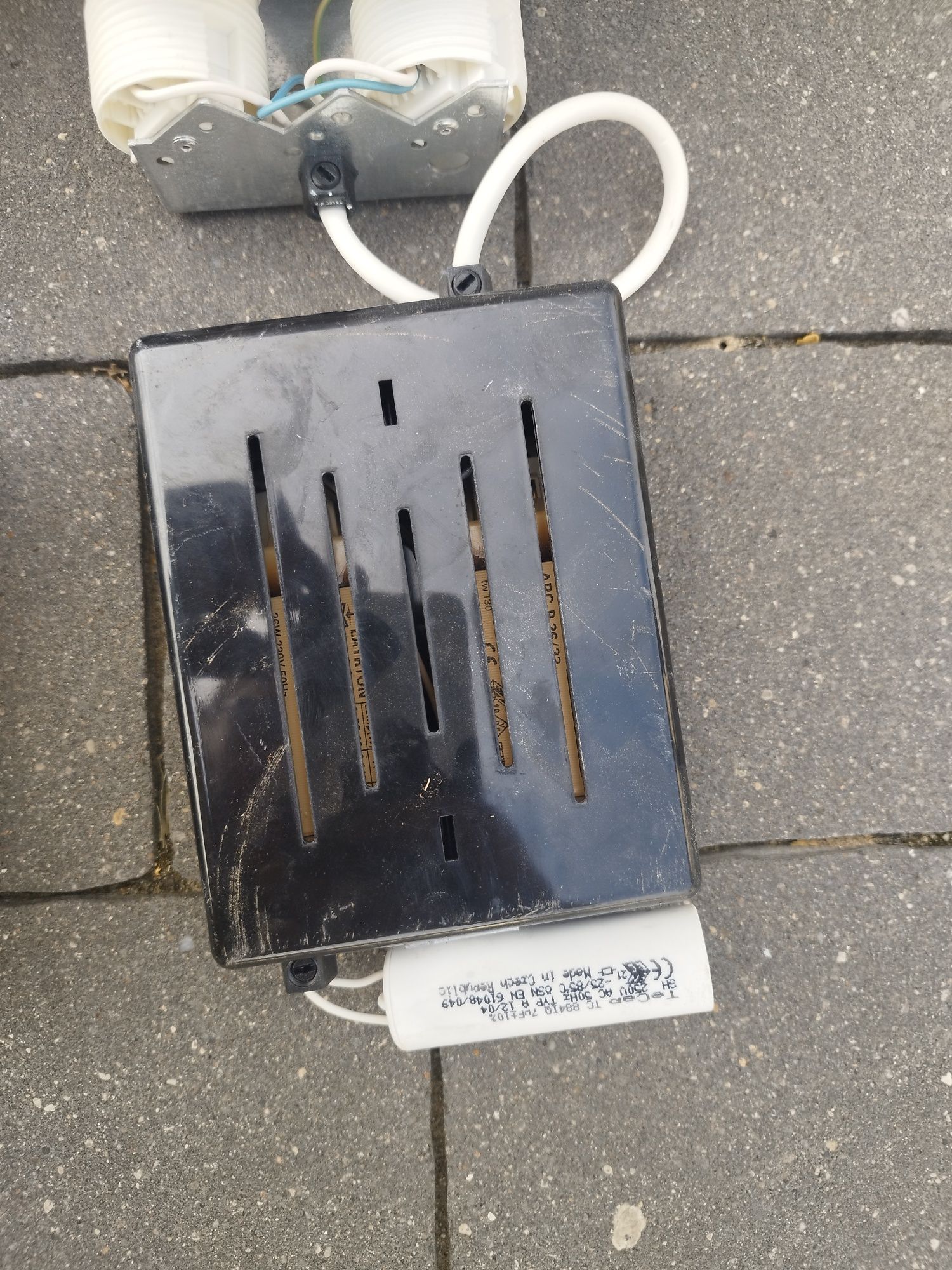 Lampy Oświetlenie Oprawa LUGSTAR BASIC  2x26W biały