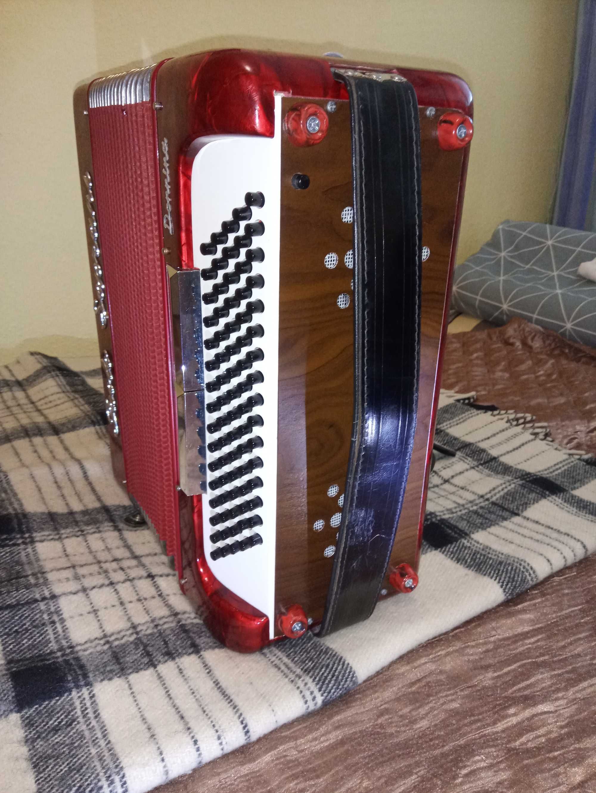 Sprzedam akordeon Paolo Soprani 80 b.