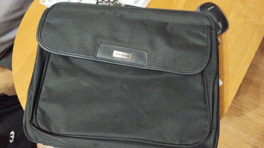 Torba na laptopa 15 cali zadbana