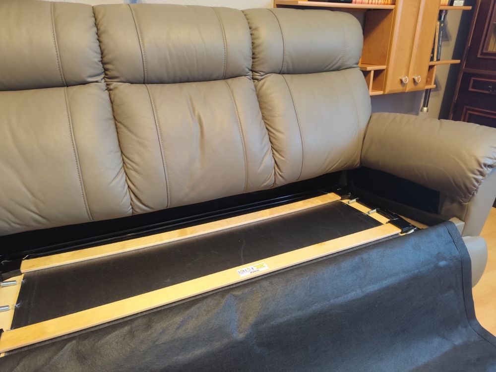 Komplet wypoczynkowy NUGAT skórzany sofa i 2 fotele funkcja relaks