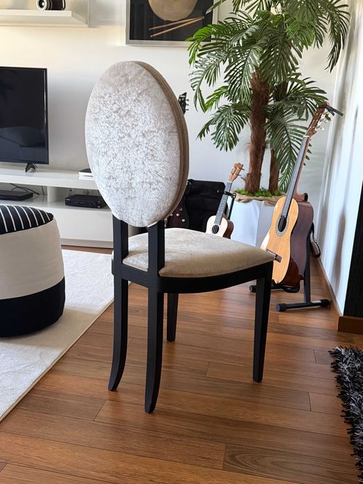 4 Cadeiras de sala de jantar