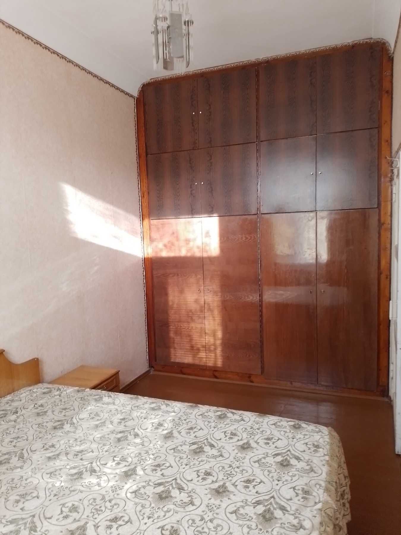 Продается 3-х комн. квартира на Запорожье-Левом с гаражом