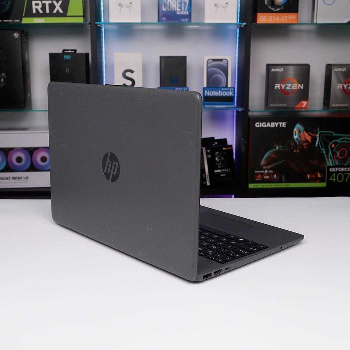 БВ ноутбук HP 250 G8 / Intel Core i3-1005G1 (1.20-3.40 ГГц)