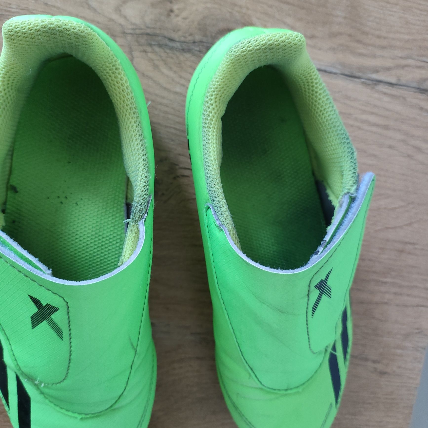 Dziecięce/młodzieżowe buty piłkarskie Adidas X r.34