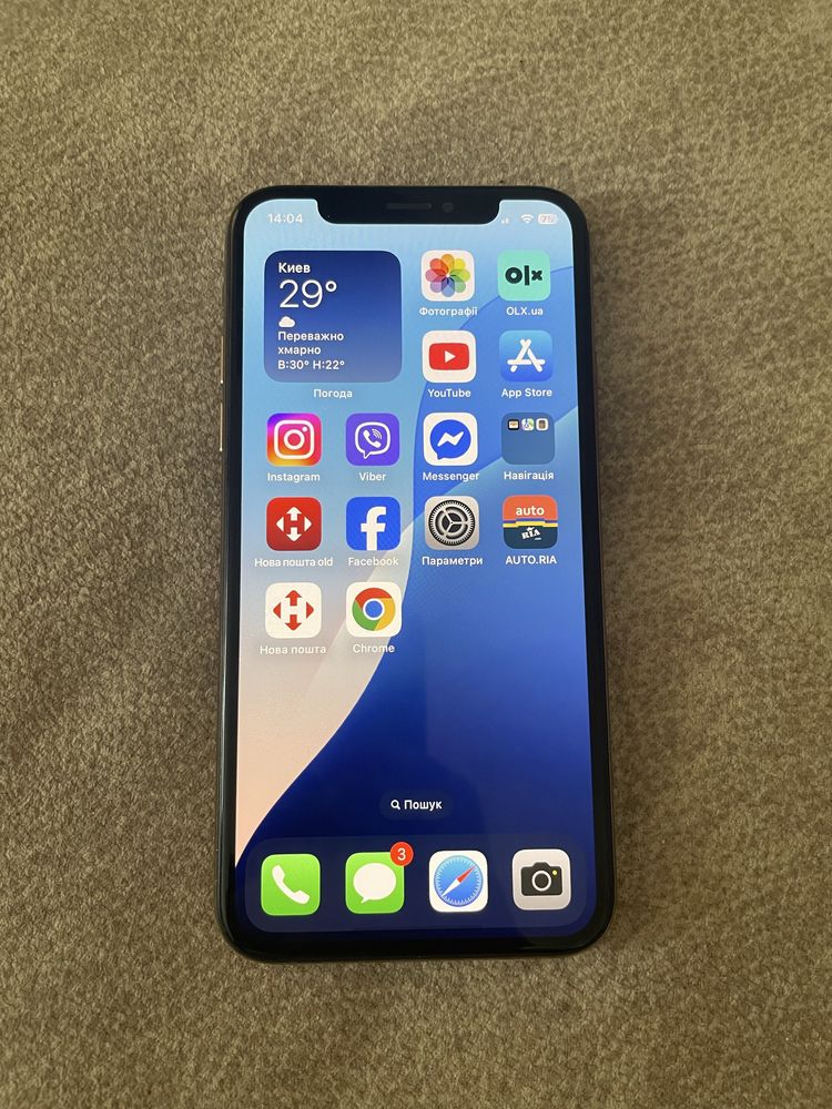 Продам Iphone  XS 64 gb