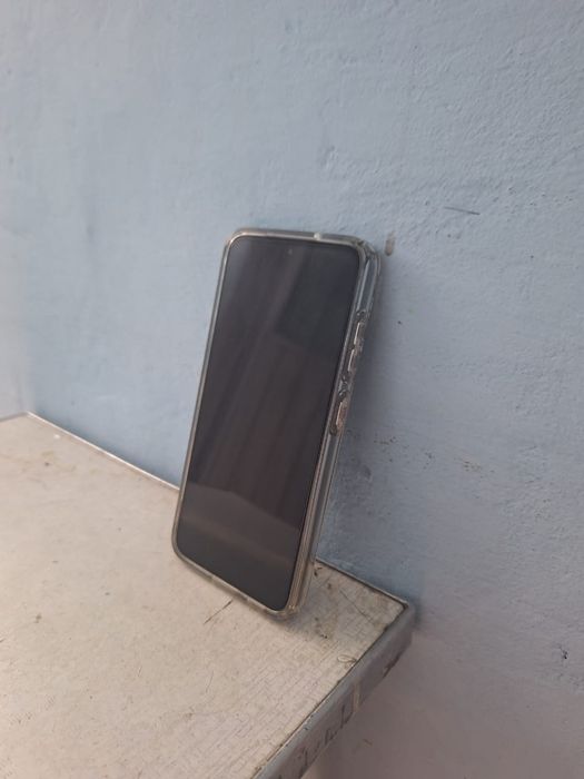 S23 Phantom black 8/256