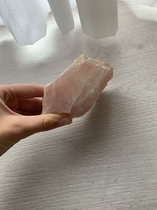 quartzo bruto natural rosa de 721 gramas