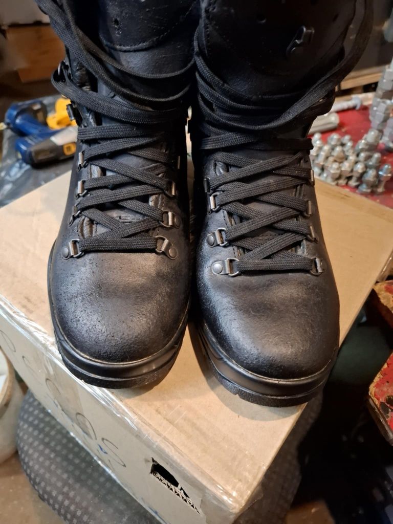 Botas 43 Ranger novas