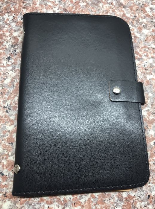 Альбом для банкнот на 50 аркушів.