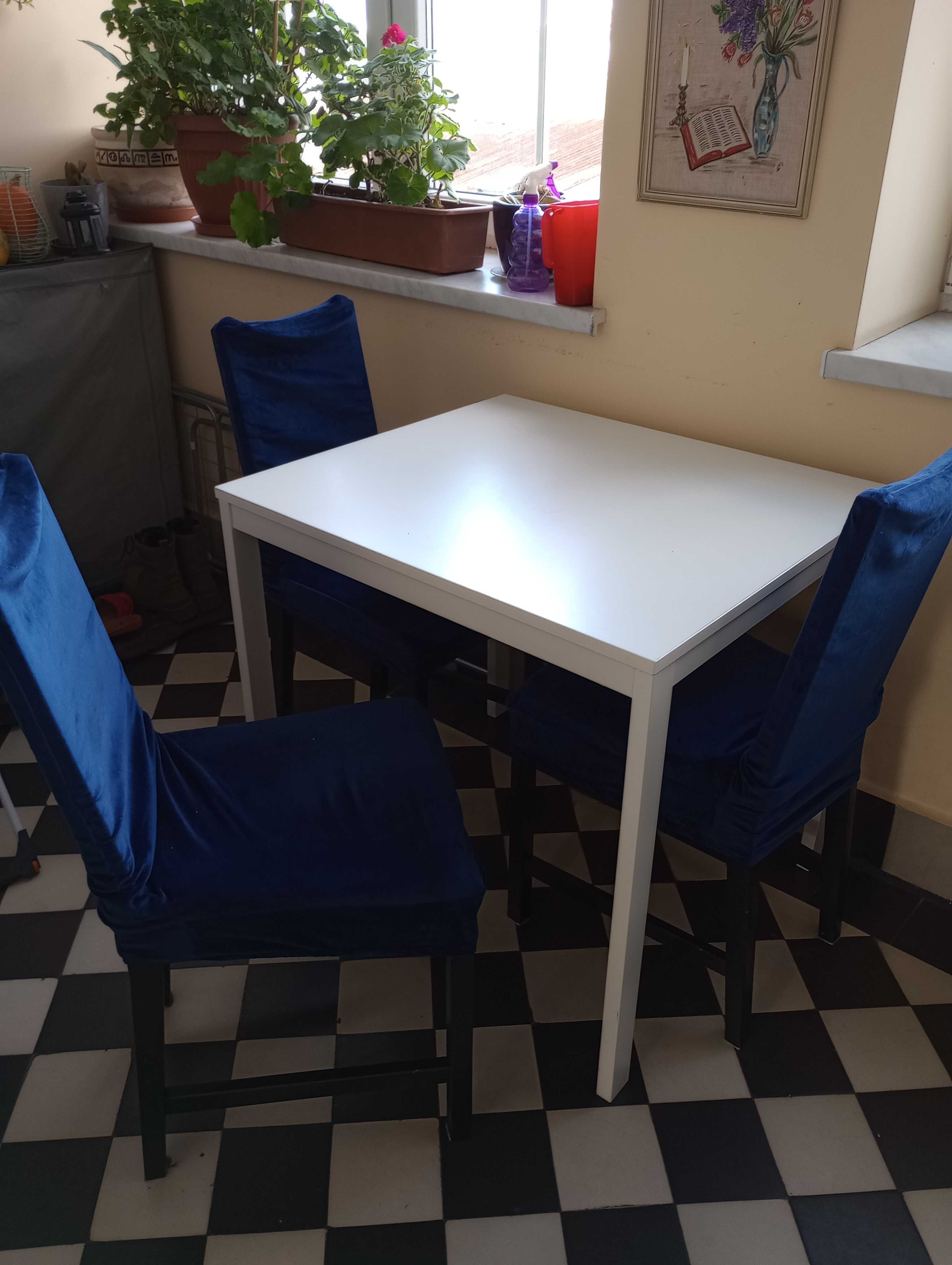 Stół biały rozkładany + 3 krzesła