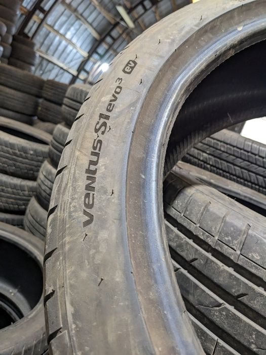 235/45R21 Hankook 22-23 роки