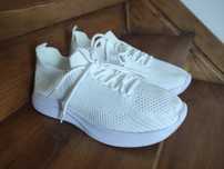 Tennis ultra leves (novos)