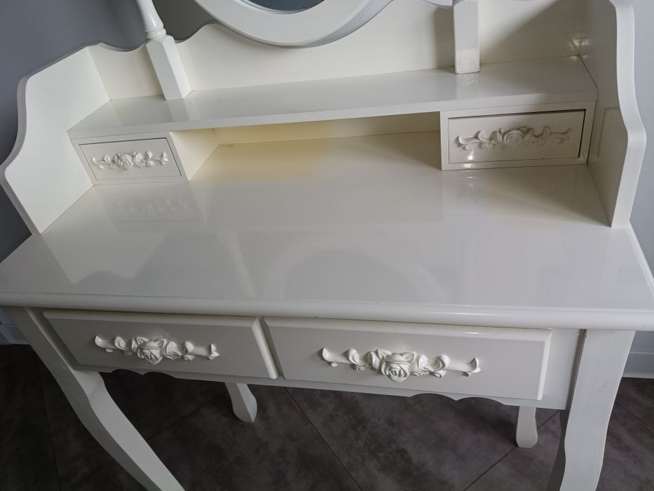 Toaletka Ludwik biała