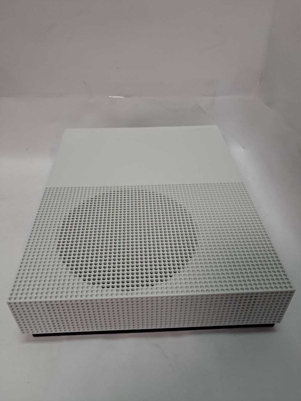 Игровая  консоль MICROSOFT Xbox one S 1681 1T