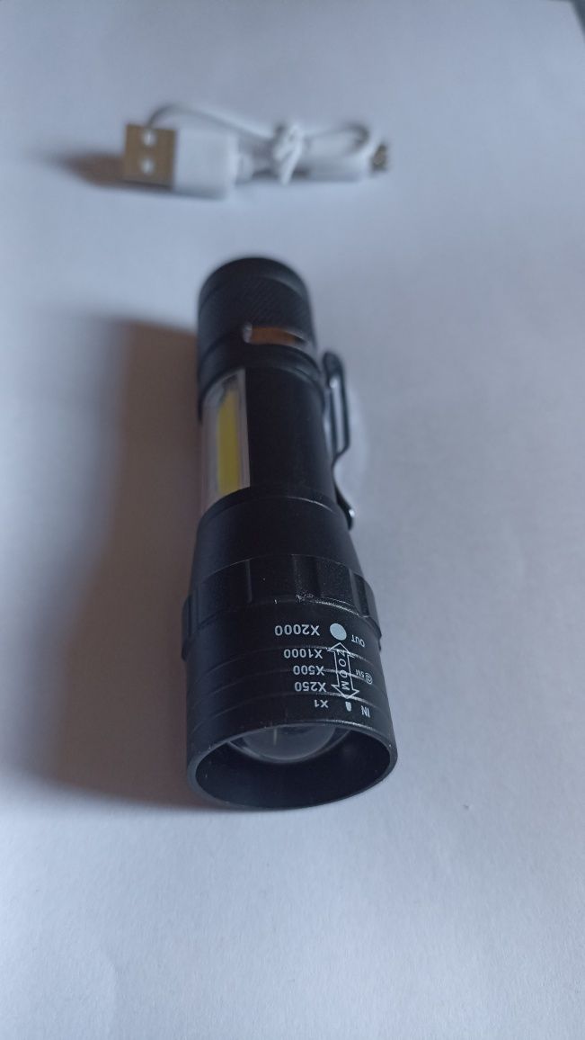 LED Фонарик перезаряжаемый на аккумуляторе