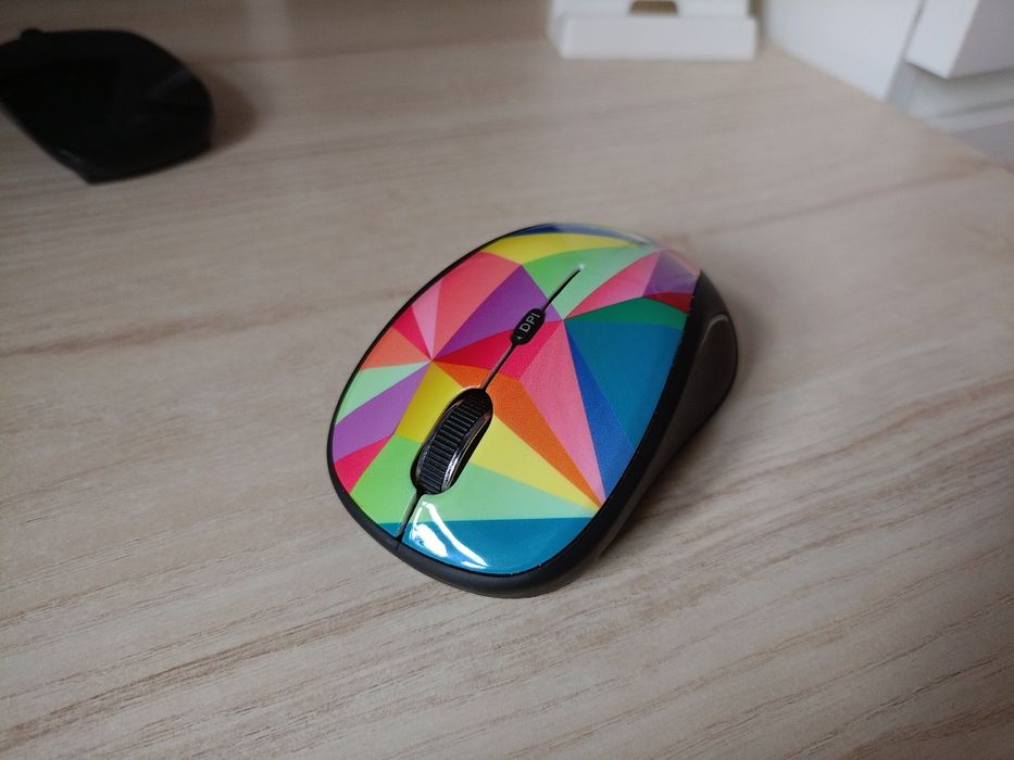 Mysz TRUST 22337 z podświetleniem, na gwarancji LED kameleon