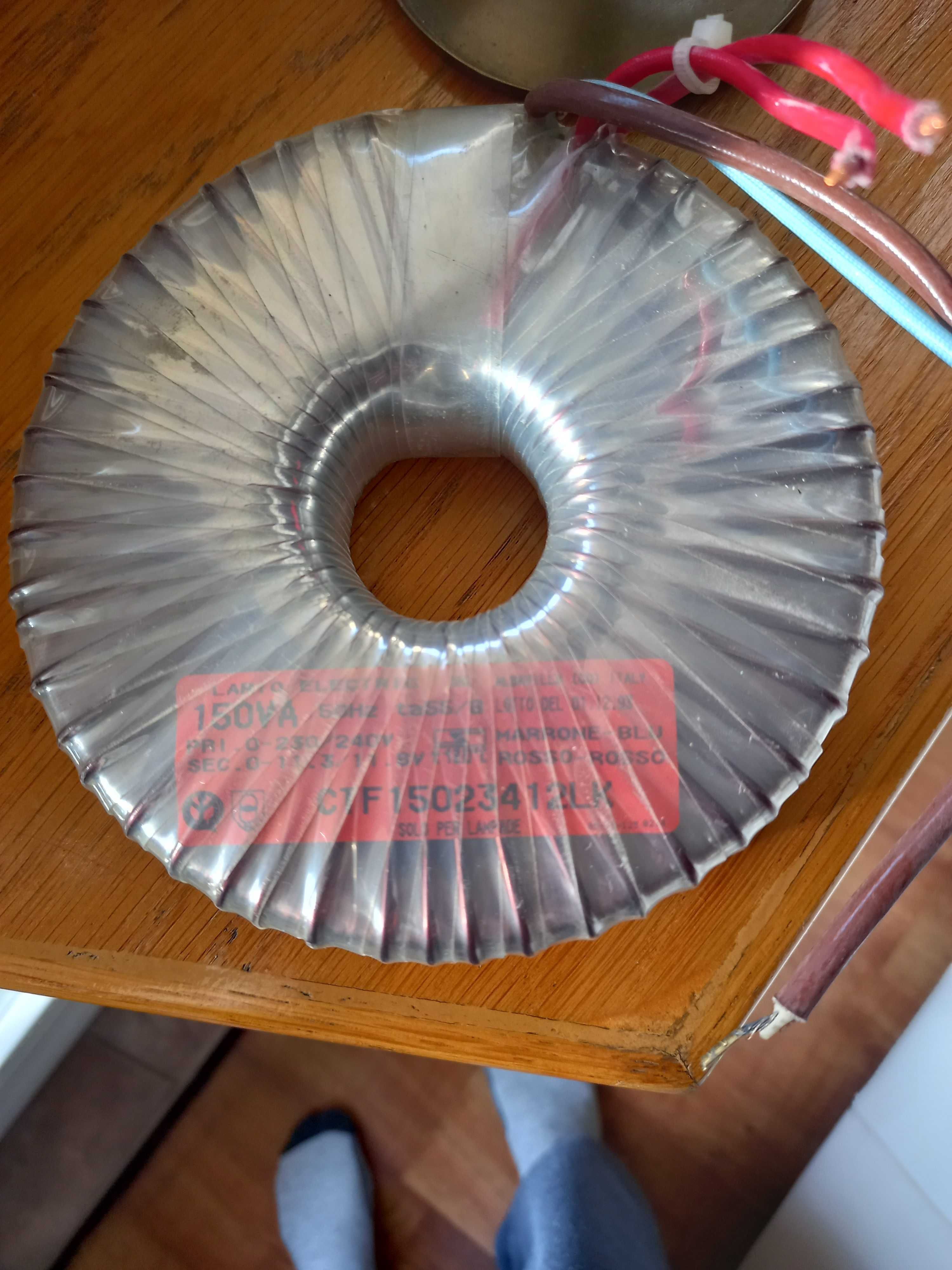 Transformator pierścieniowy 150VA, 50 Hz,  prod. Lario Electric Włochy