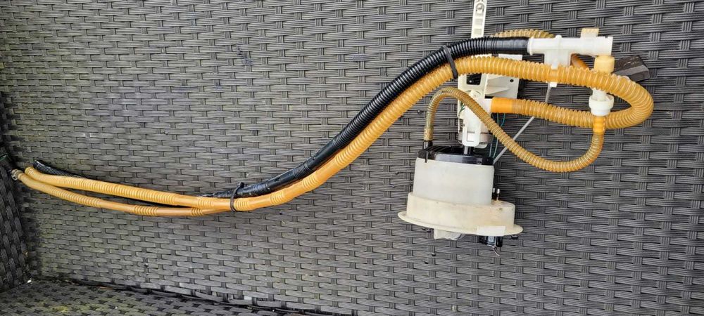 Przelew pływak BMW 3 E90 E91 E92 E93 benzyna