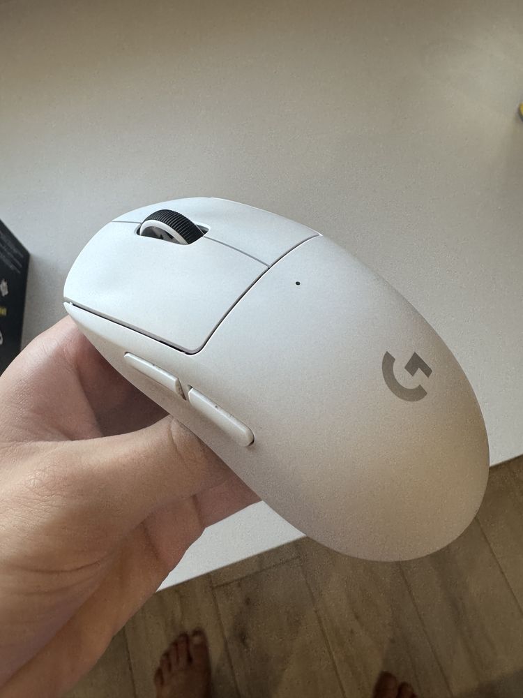Logitech superlight 2(использовалось 2 месяца)