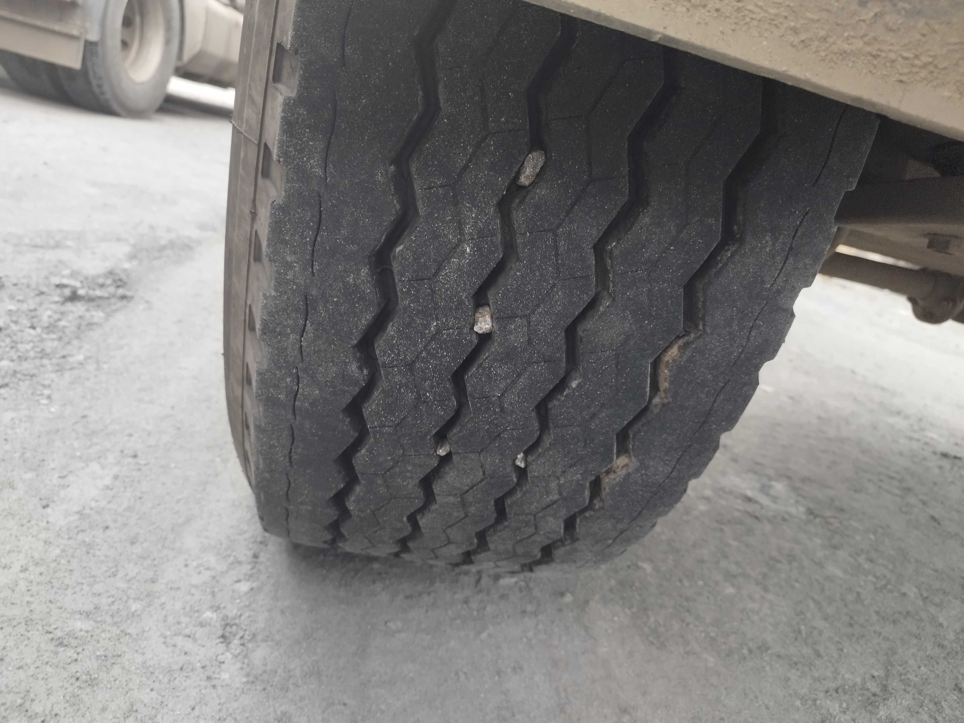 Продам прицеп KPONE AZP18