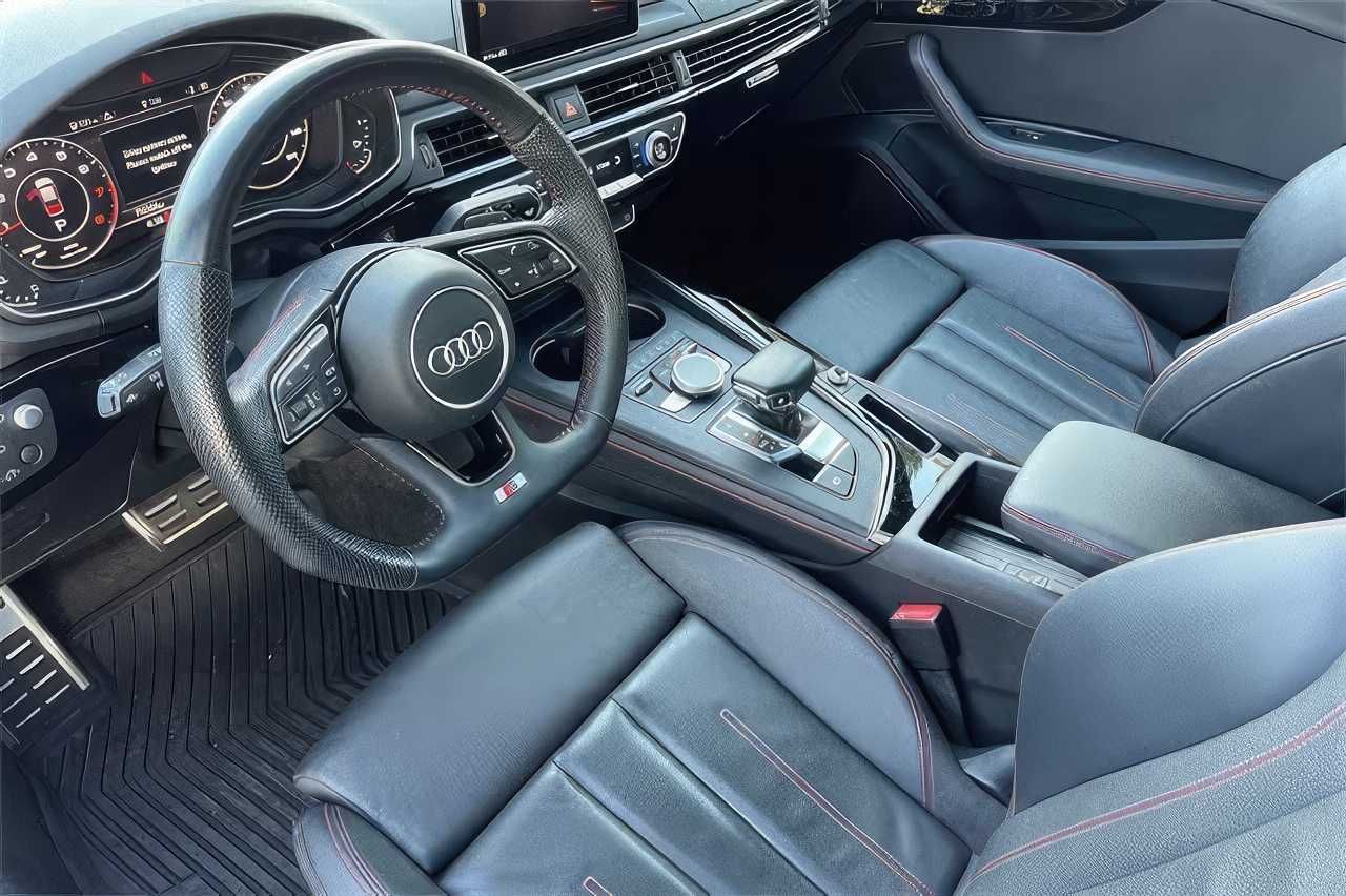 2019 Audi A4 quattro Prestige