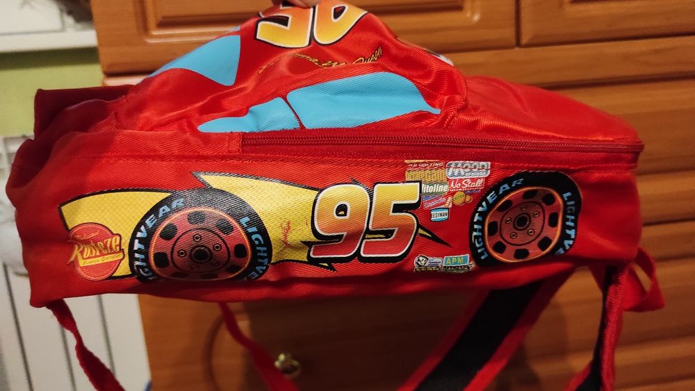 Рюкзак "Тачки" у відмінному стані!