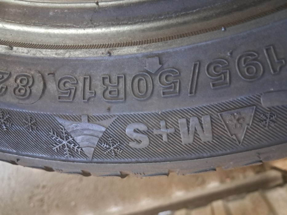 Nr 101 opony 195/50/15 zimowe M +S