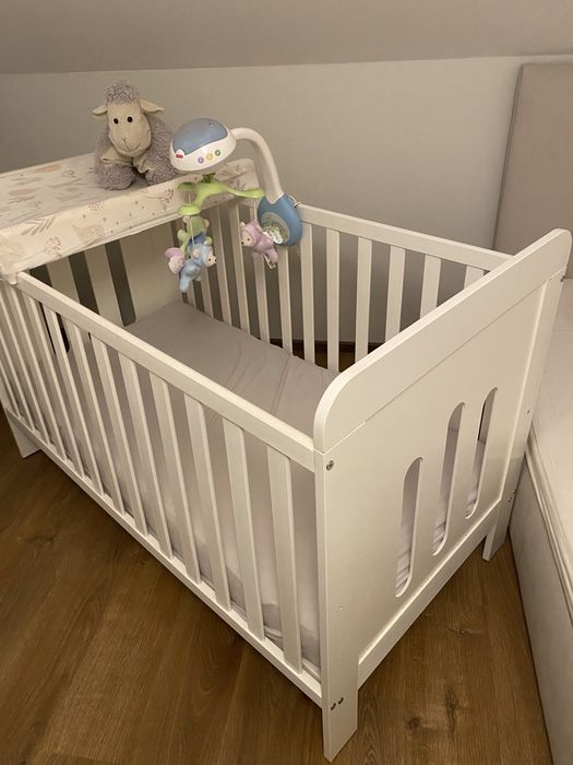 Sprzedam łóżeczko dziecięce