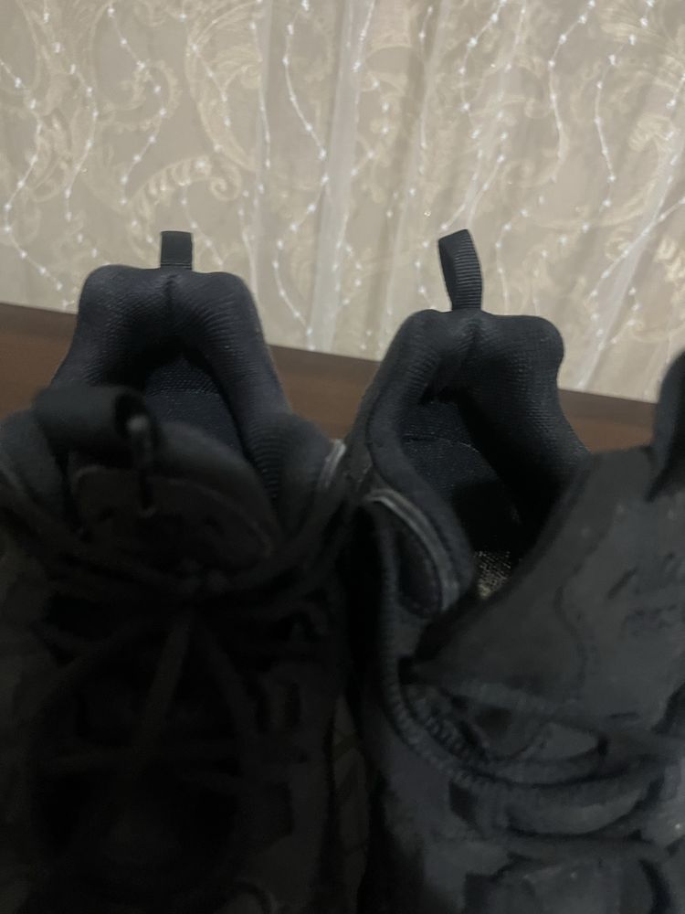 Жіночі кросівки Nike Air Max 270 React