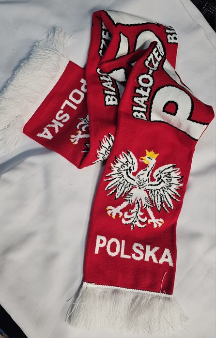 Sprzedam szalik klubowy Polska