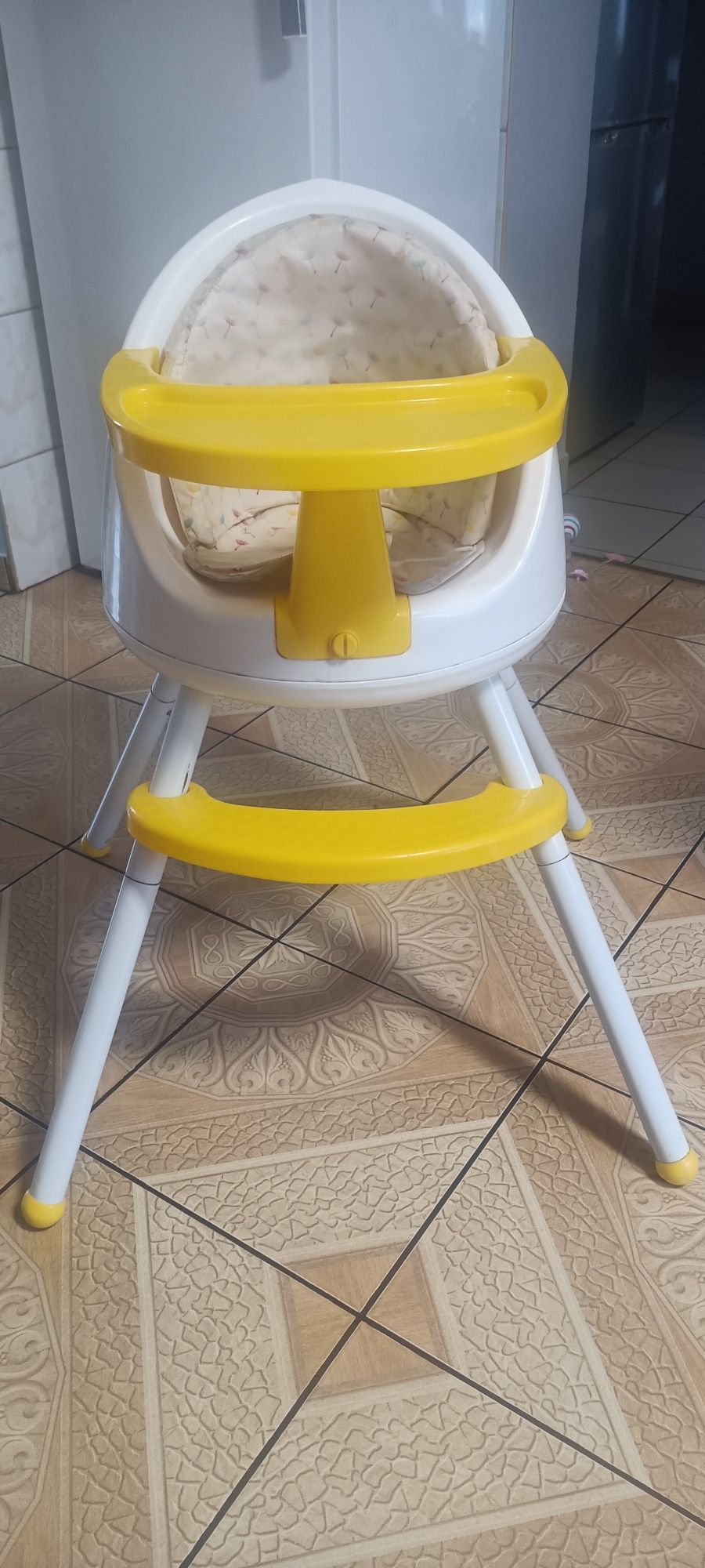 Oddam krzesełko dla niemowlaka