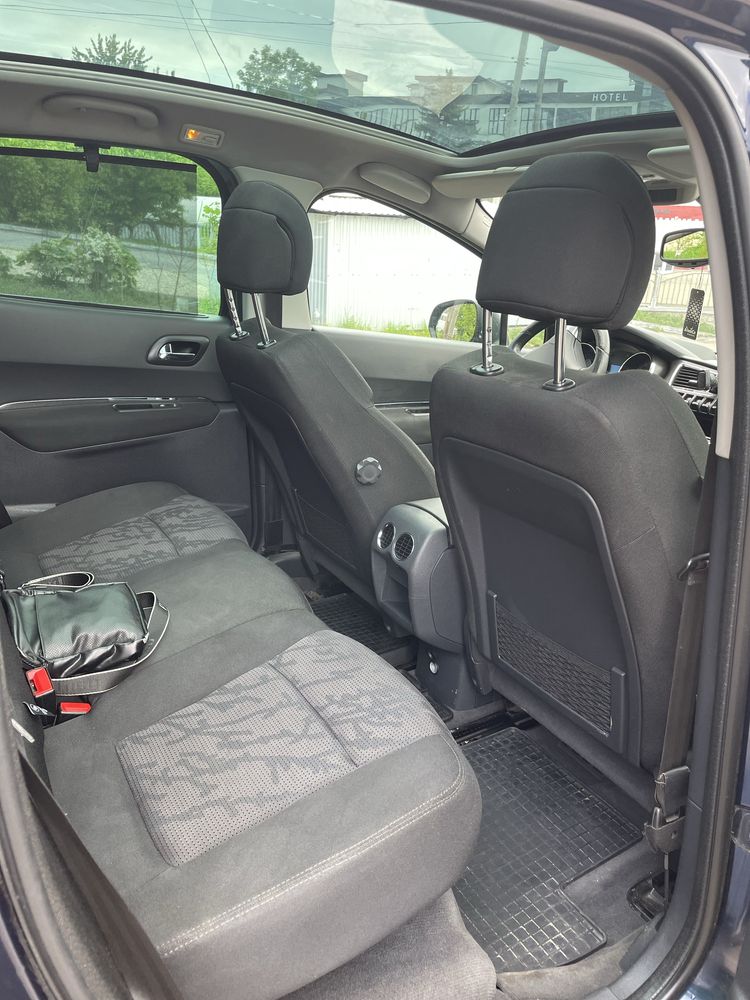 Продам авто Peugeot 3008