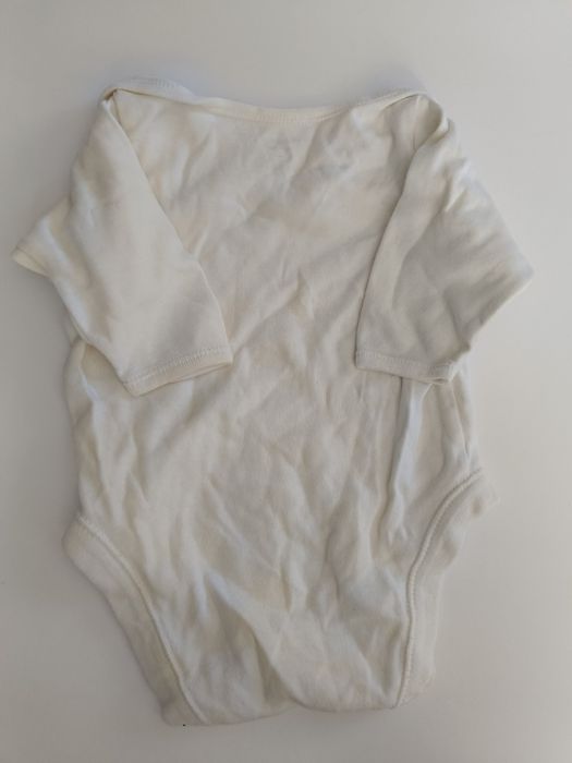 Białe body dziecięce r 56 do odświeżenia stan jak na zdjęciu