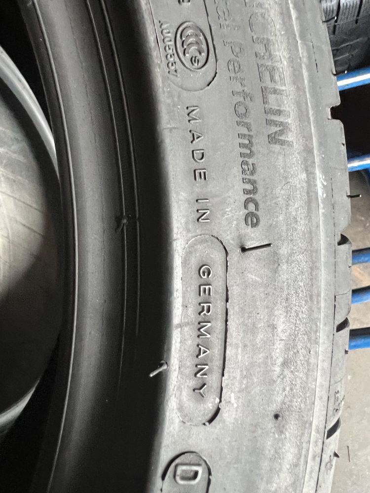 265/35/18+245/40/18 R18 Michelin Pilot Sport 4 4шт