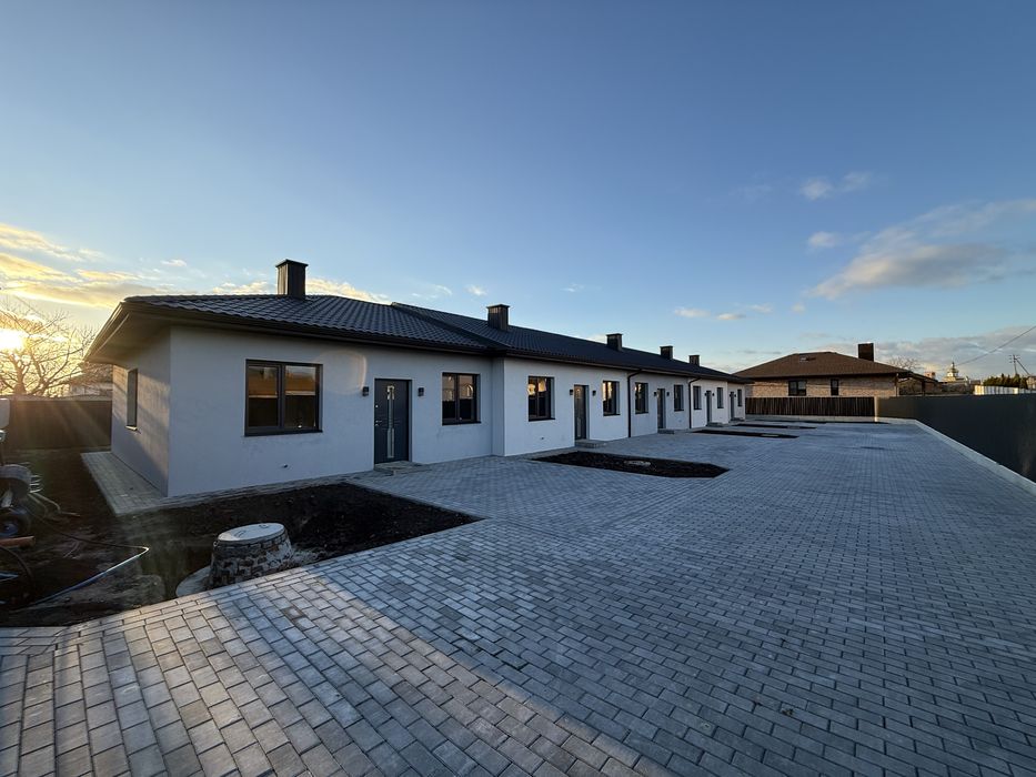 Продаж таунхауса з готовим ремонтом у с. Підгайці